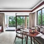 Yufeng Suite